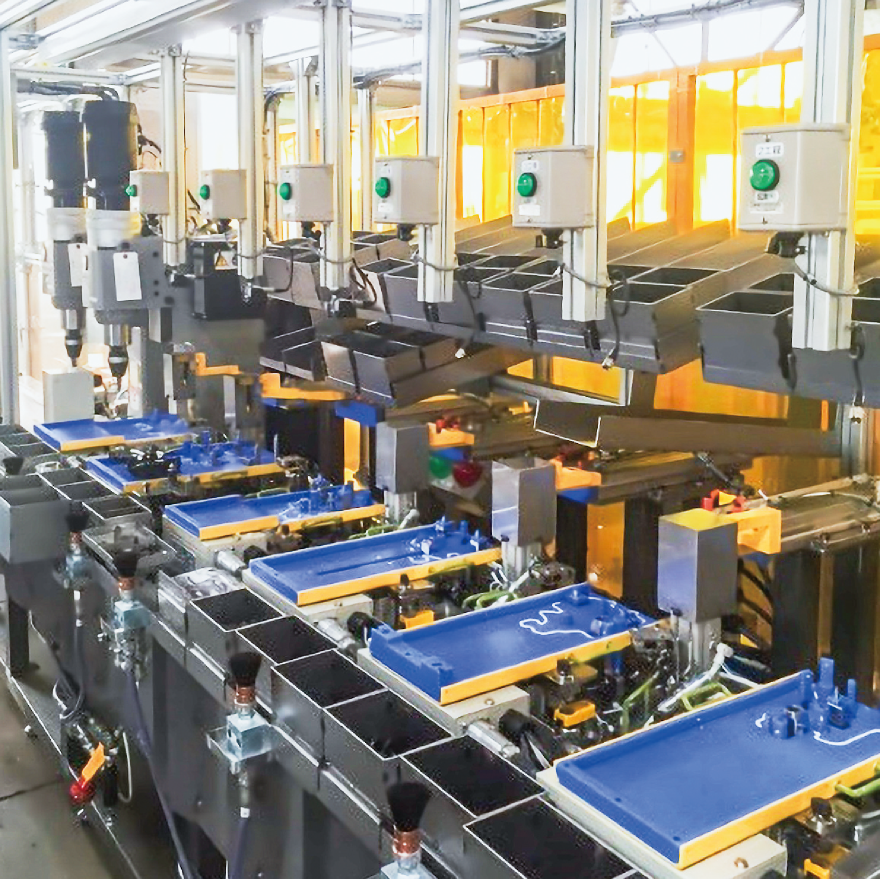 リベットかしめ加工ラインの構築